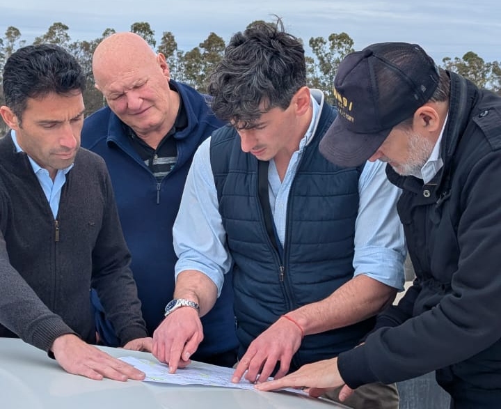 El presidente de la AGA y el intendente Susbielles recorrieron caminos rurales para supervisar obras y evaluar sectores deteriorados