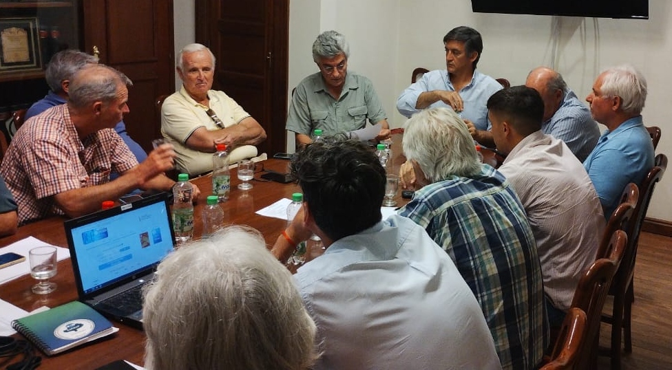 Nombres y cargos de la actual comisión directiva de la Asociación de Ganaderos