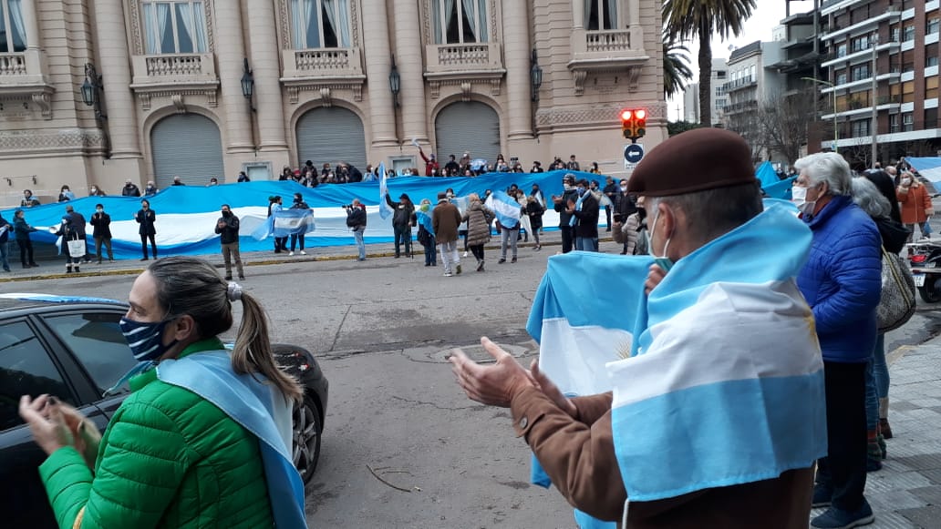 Banderazo: los bahienses salieron a las calles no sólo por Vicentin