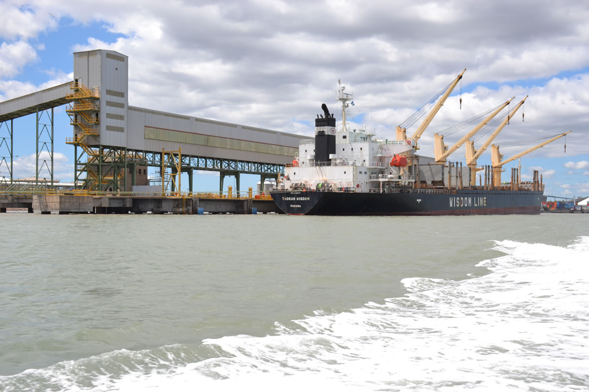La cadena agroindustrial mostró su preocupación por el paro en los puertos