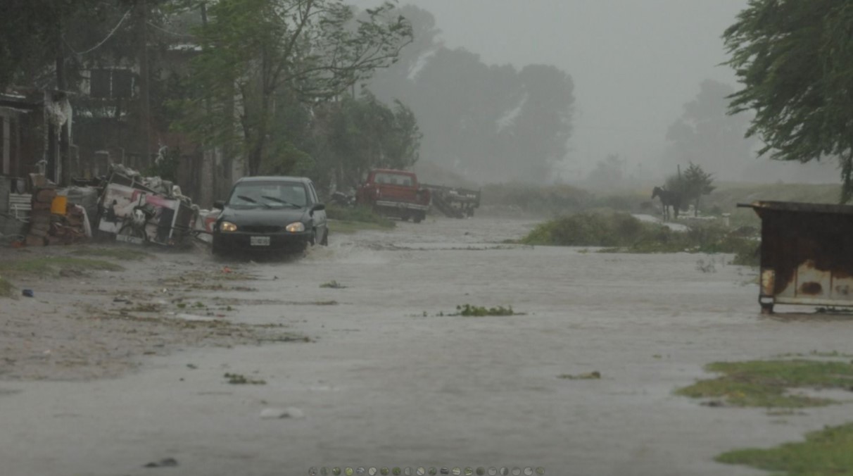 Temporal en Bahía Blanca: Recepción de donaciones en la AGA